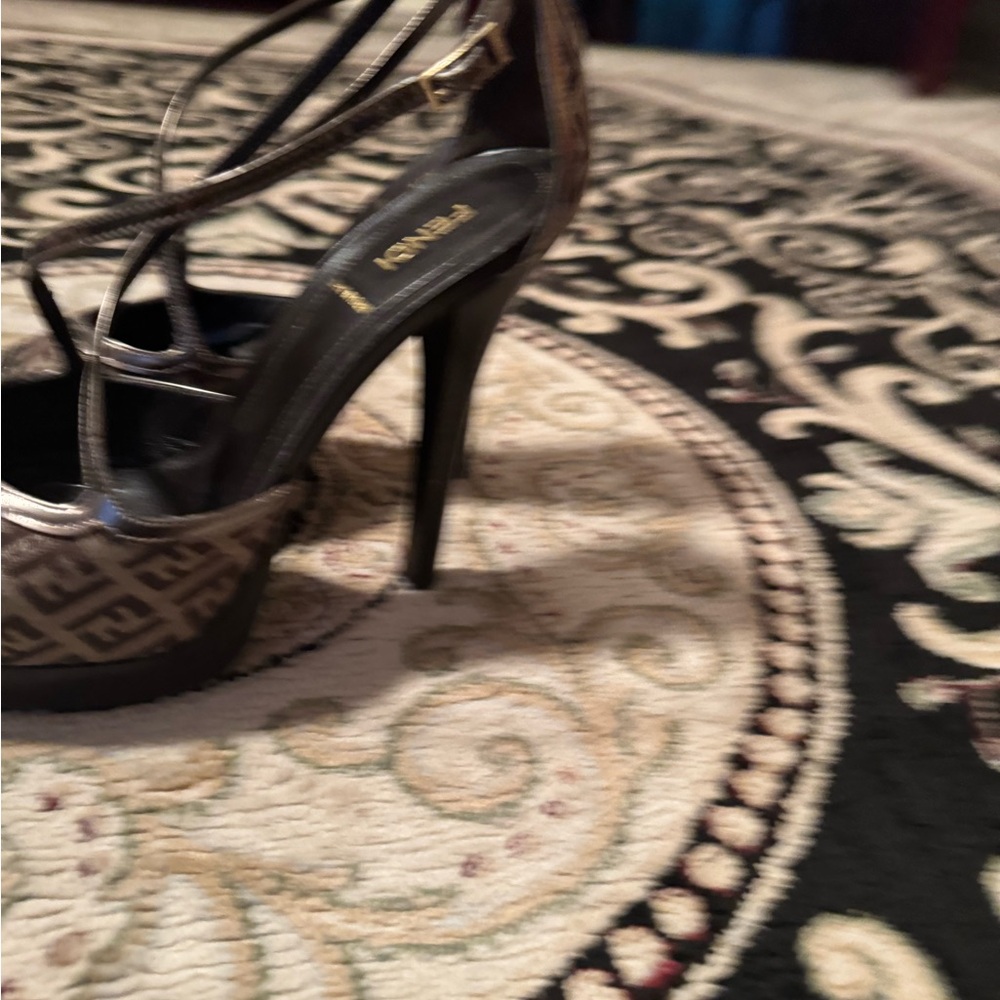 Fendi Brown Peep-Toe Heels Sandals - Picture 3 of 6
